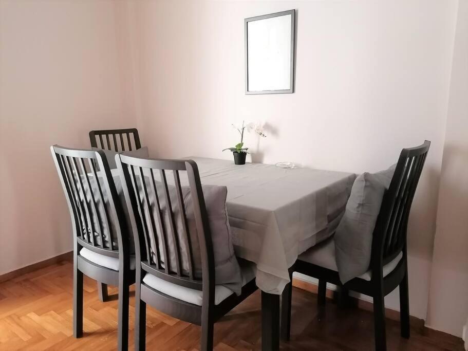 Koukaki Cozy Apartment 5 Minutes To Metro Athena Bagian luar foto
